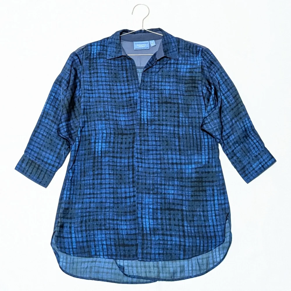 Simply Vera Vera Wang | Tunic | Plaid | Watercolor | Abstract | V Neck | Buttons - Picture 2 of 7